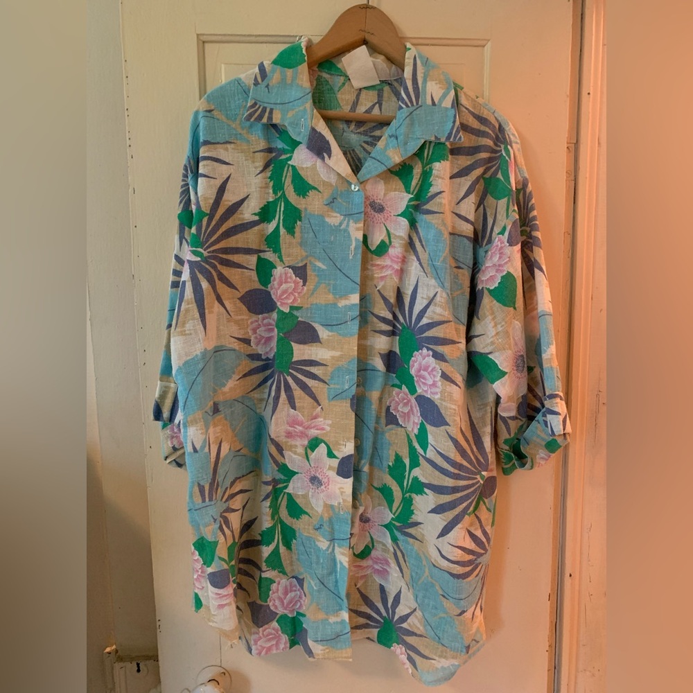 Vintage 1970s cotton blend tropical shirt, size 18.